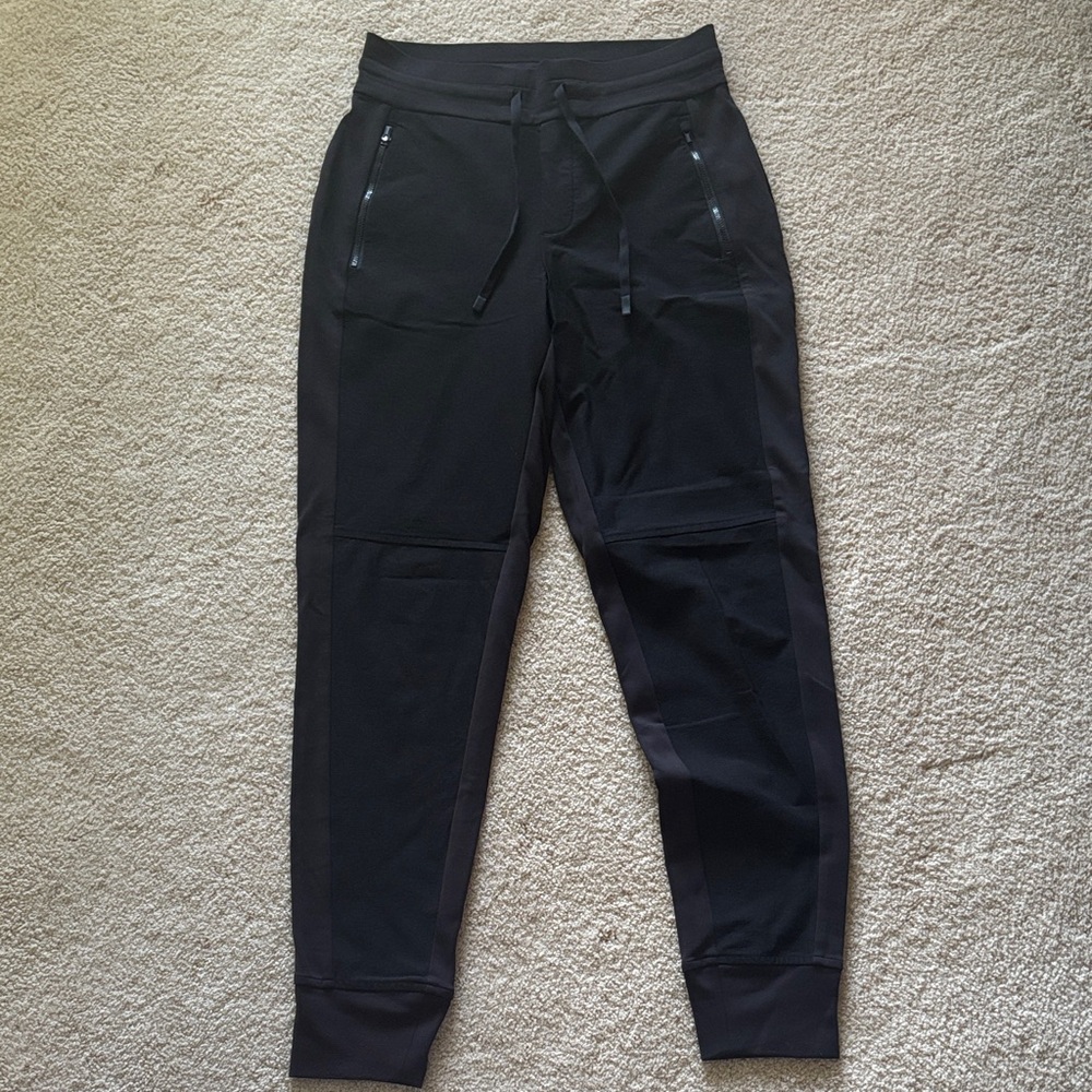 Athleta Headlands Hybrid Trek Mid Rise Joggers Size 2, Black, Like New!! - Picture 2 of 7